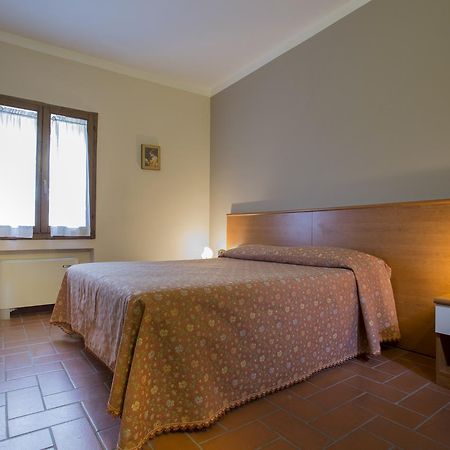 Hotel Antico Casale Le Fossate Giove Zewnętrze zdjęcie